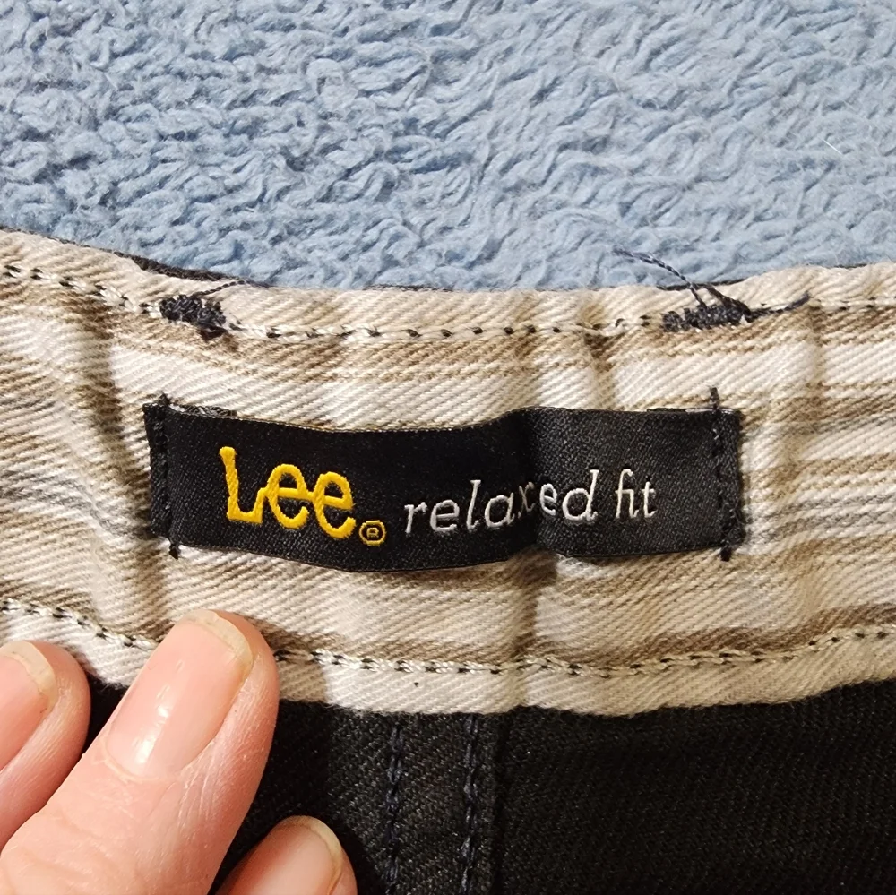 2 pair Lee Jeans Women's 18 Short Elastic Waist Relaxed Tapered Mid Rise Black - Picture 8 of 10